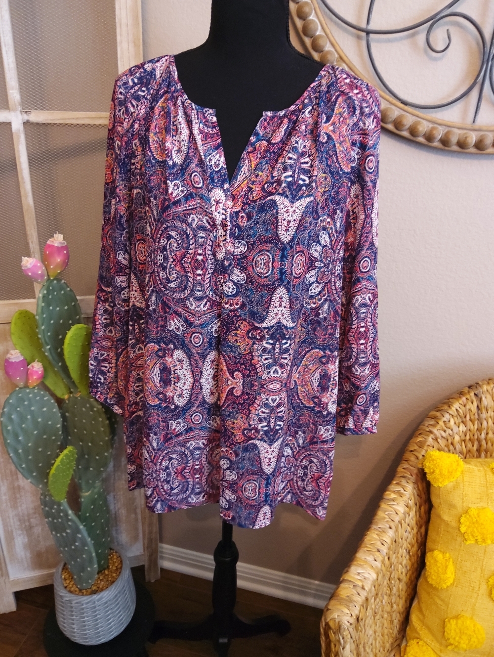 Violet & Claire Navy and Pink Paisley Split-Neck Tunic